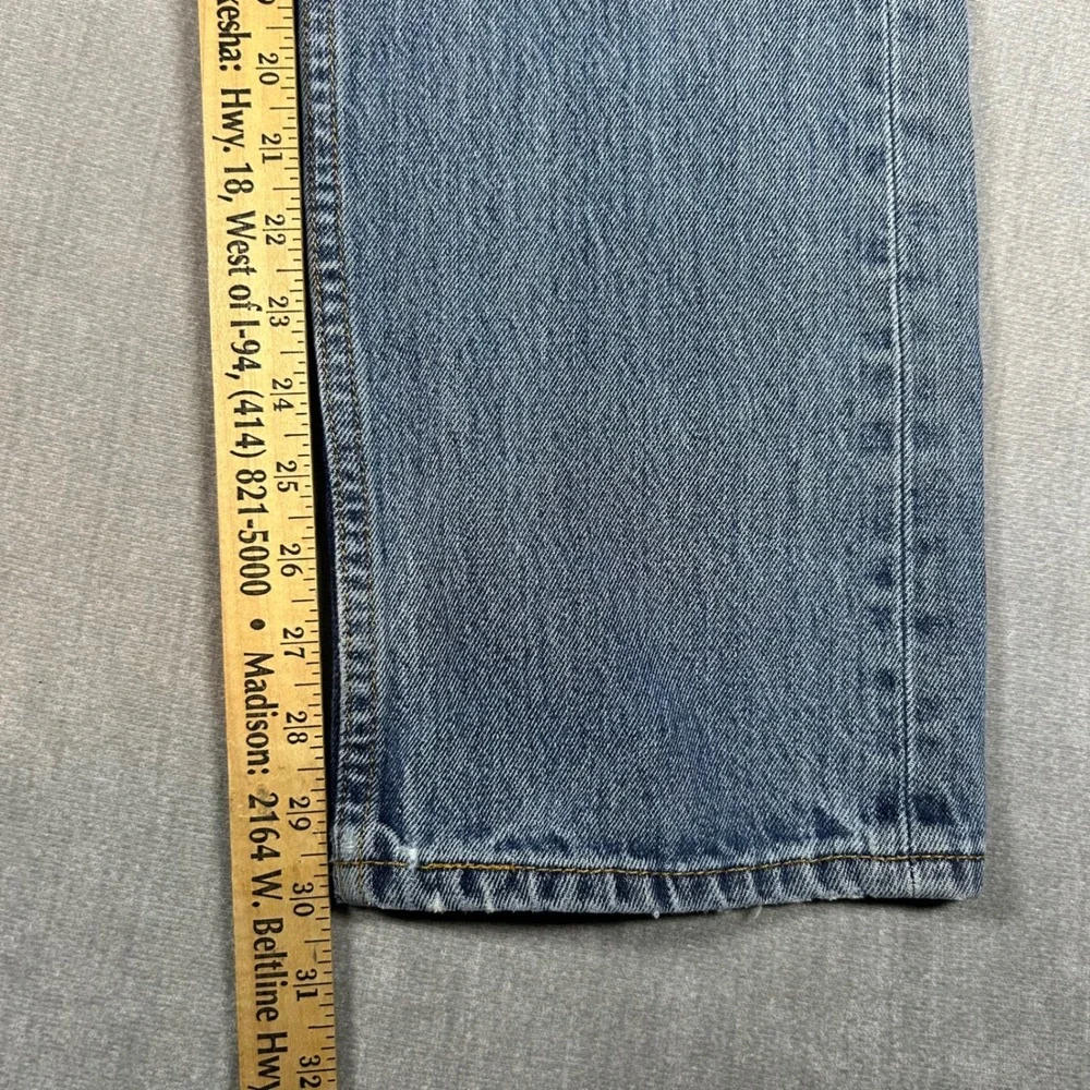 Levis 505 Regular Fit Straight Leg Jeans Mens 33x32 Medium Wash Blue Denim 00505